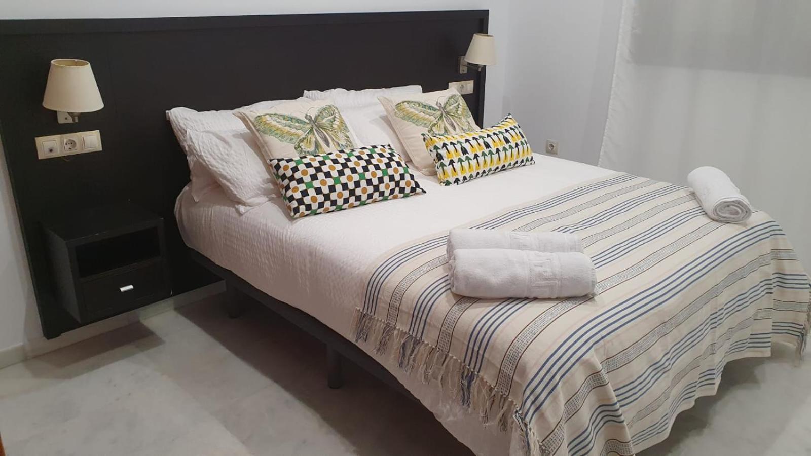 Luxsevilla Moderno 1 Room Piscina Parking บอร์มูโคส ภายนอก รูปภาพ